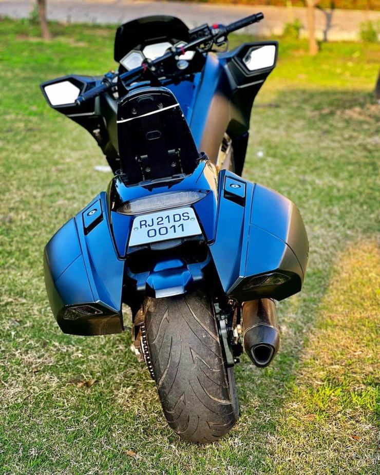 Denna Honda superbike är en BatMobile på 2 hjul och är till salu i Indien: Intresserad? [Video]