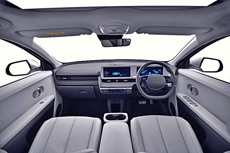Hyundai Ioniq5 elektrisk crossover i Cartoqs första åkrecension: ett hot mot tyskarna? [Video]