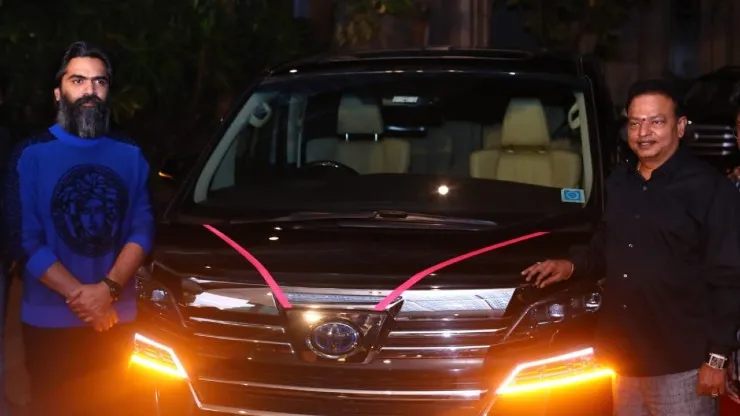 Famous actors who own the luxurious Toyota Vellfire MPV that costs over 1 crore – From Aamir Khan to Ajay Devgn