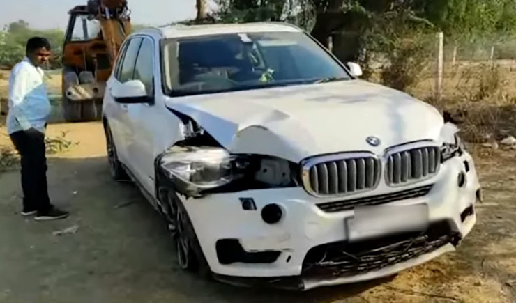 Ατύχημα με SUV BMW υπό την επήρεια αλκοόλ στο Αχμενταμπάντ: Συνελήφθη ύποπτος οδηγός στο Ρατζαστάν (βίντεο)