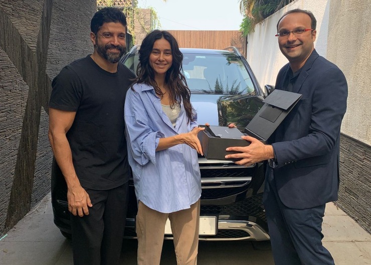 बॉलीवुड अभिनेता-निर्देशक Farhan Akhtar ने Mercedes-Benz GLE लग्जरी एसयूवी खरीदी