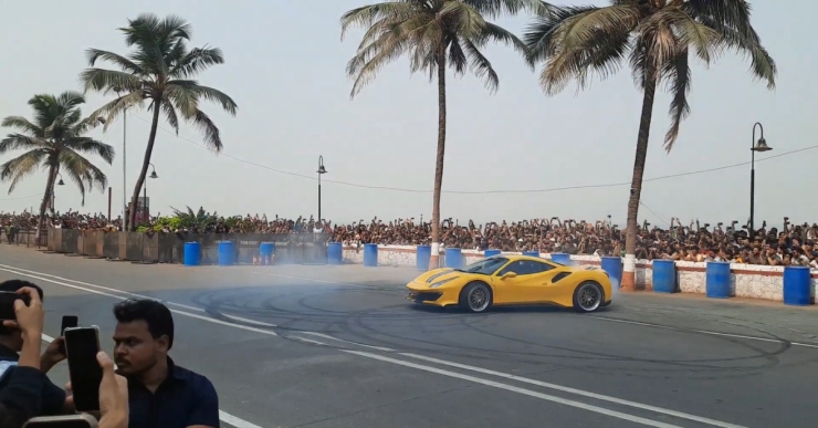 Watch Raymond MD and Billionaire Gautam Singhania drifting Ferrari 488 Pista on Mumbai streets [Video]