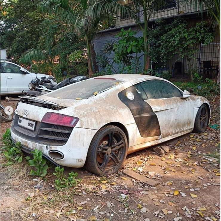 Virat Kohli की करोड़ों की Audi R8 सुपरकार अब सड़ने के लिए छोड़ दी गई है