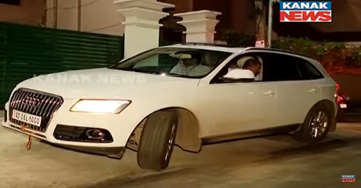 Enforcement Directorate seizes Audi Q5 of conman Golden Baba [Video]