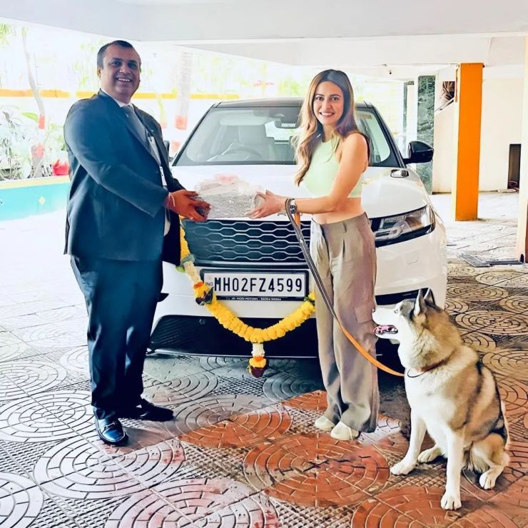 Bollywood actress Kriti Kharbanda buys Range Rover Velar worth Rs 90 lakh