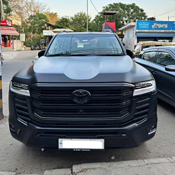 India’s first fully blacked-out Toyota Land Cruiser LC300: This is IT!