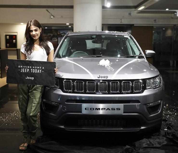 Famous Indians who own a Jeep Compass – From Akshay Kumar to Jacqueline Fernandez