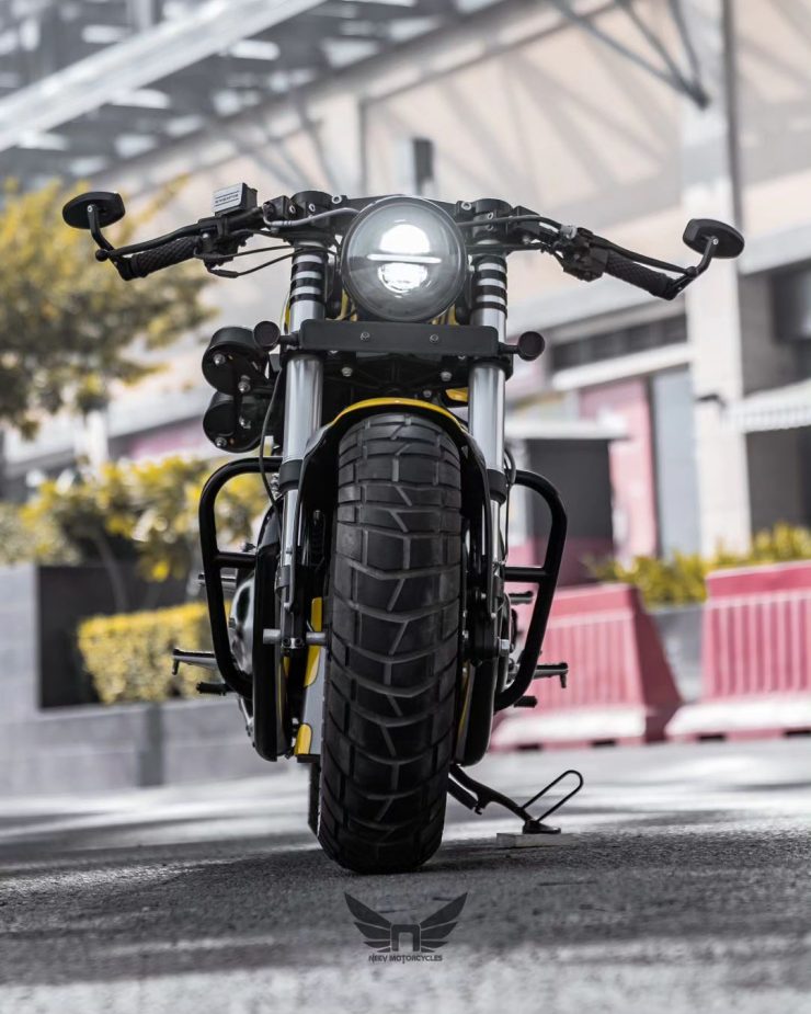This modified Royal Enfield Interceptor 650 from NEEV Motorcycles looks extremely beautiful!