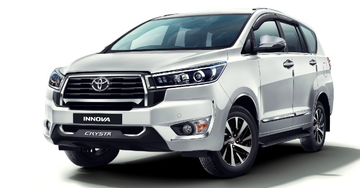 Best Family Cars: A Deep-Dive into Variants of Tata Harrier and Toyota Innova Crysta