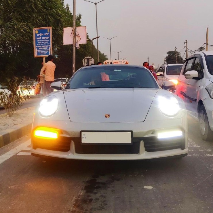 Zomato porsche deepinder goyal