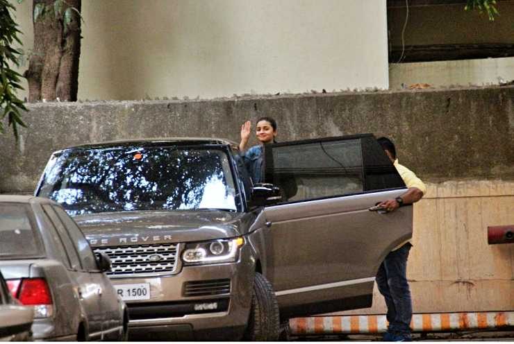 Bollywood actors Alia Bhatt & Ranbir Kapoor: The luxury cars and SUVs they own