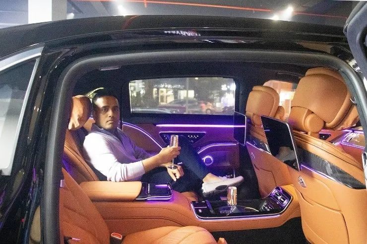Purple Style Labs के संस्थापक 4 करोड़ रुपये की Mercedes-Maybach S 680 के मालिक बनने वाले सबसे कम उम्र के भारतीय बन गए हैं