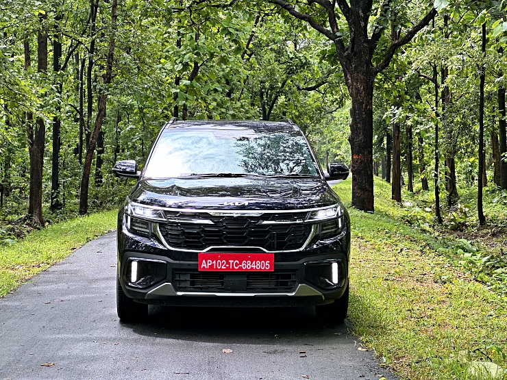 Kia Seltos बनाम Honda Elevate: Performance के दीवानों के लिए 15 लाख रुपये से कम कीमत में इनके वेरिएंट की तुलना