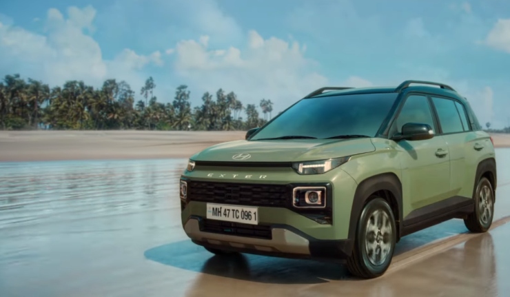 Best Variants in Tata Punch and Hyundai Exter for the Tech-savvy Gadget Lover
