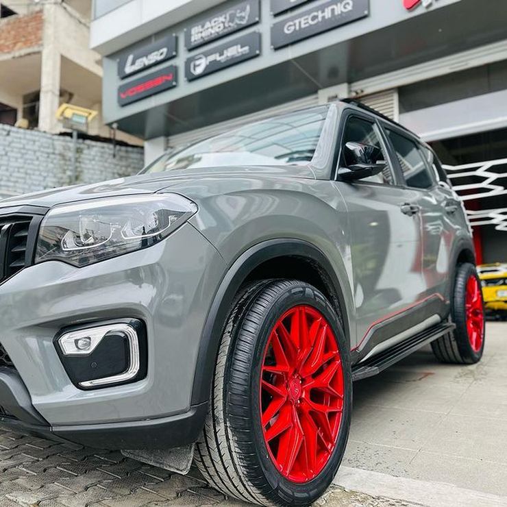 India’s first Nardo Grey Mahindra Scorpio-N rides on bright red wheels