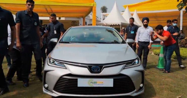 Toyota Innova HyCross that will run on 100 % Ethanol to be launched on August 29th