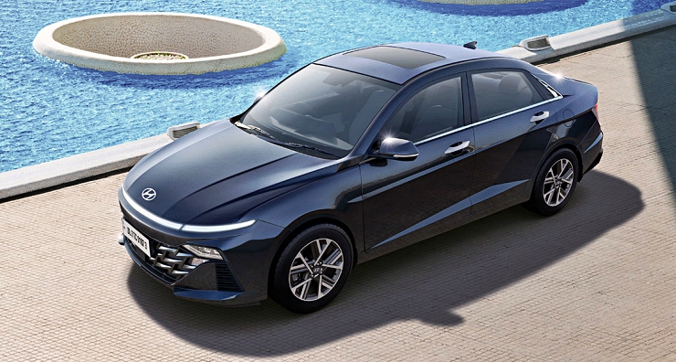 Honda City Vs Hyundai Verna: Comparing Entry-level Variants Under Rs 13 Lakh for Tech-Savvy Gadget Lovers