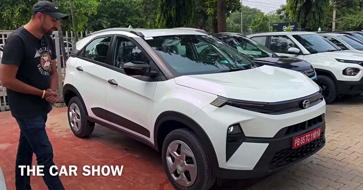 2023 Tata Nexon second base variant featured