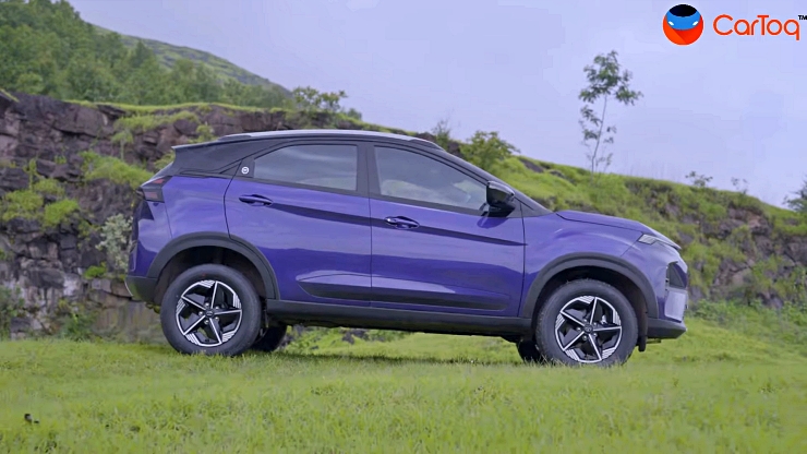 Facelifted Tata Nexon Turbo Petrol DCT Automatic in CarToq’s first drive review and mileage test [Video]