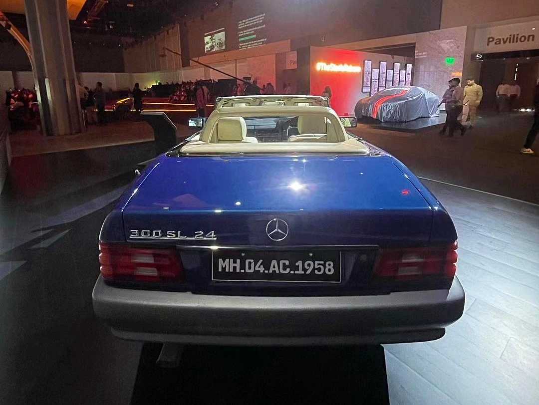 El Mercedes Benz SL más famoso de la India, también llamado el automóvil 'Dil Chahta Hai': en imágenes
