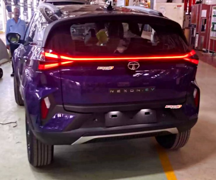 Tata Nexon EV facelift spied before official launch: Will get connected DRLs upfront