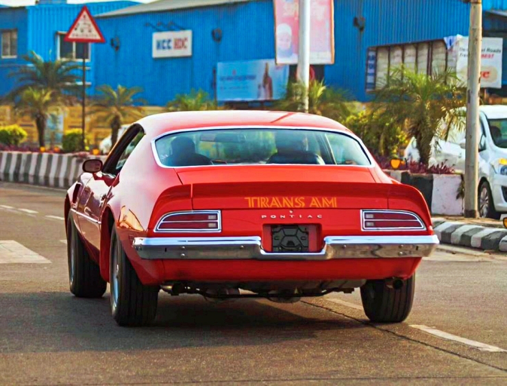 Raymond CEO drives Pontiac TransAm muscle car without number plates on Mumbai roads