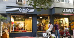 Jawa authorised dealer shuts down without delivering bikes: Money of more than 10 customers stuck