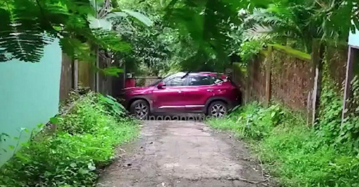 Kia Seltos driver gets stuck between two walls in Goa [Video]