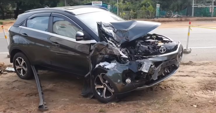 Tata Nexon SUV jumps divider and hits oncoming fuel tanker: All passengers safe [Video]