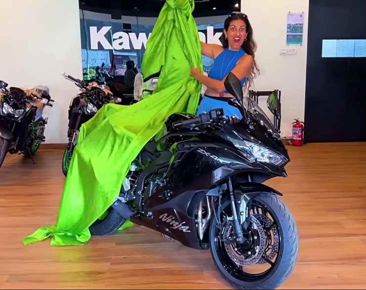 India’s first Kawasaki Ninja ZX4R superbike that revs to 16,000 rpm: 400cc bike makes 76 Bhp [Video]