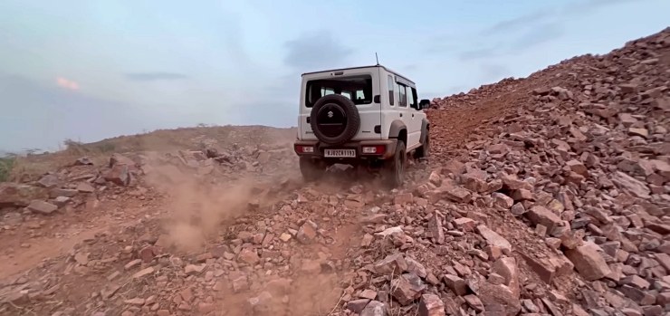 Maruti Suzuki Jimny does extreme off-roading: Risky off-road course [Video]