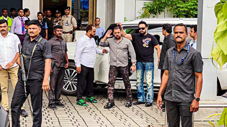Bollywood actor Salman Khan spotted arriving in his bulletproof Nissan Patrol [Video]