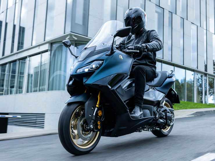 Yamaha T-Max 650cc maxi-scooter spied testing in India
