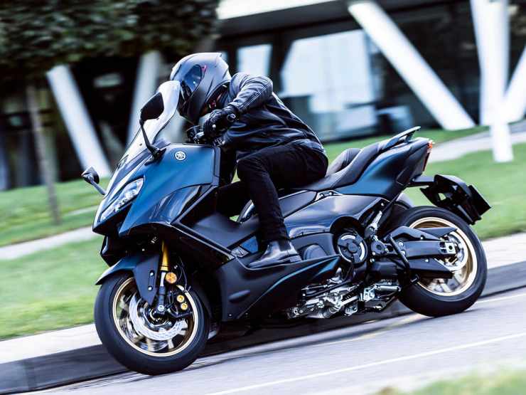 Yamaha T-Max 650cc maxi-scooter spied testing in India