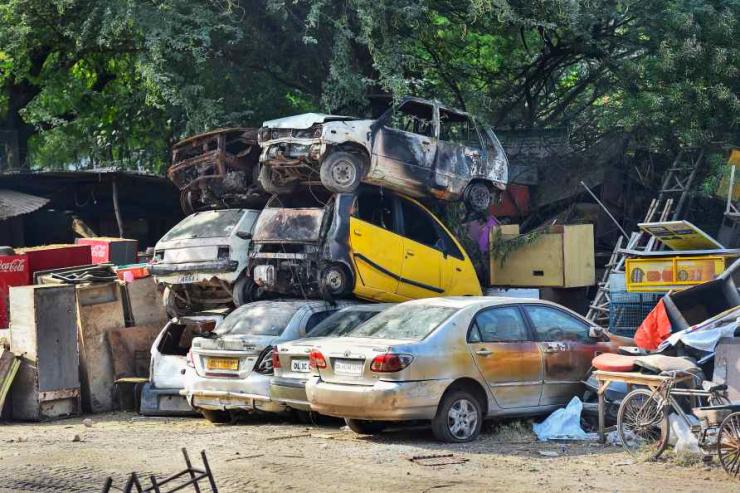 Get up to Rs 1 lakh for scrapping old car: Details