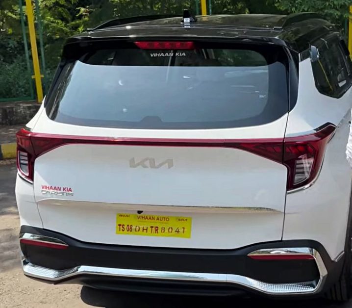 Kia Carens base to top X-line variant rear