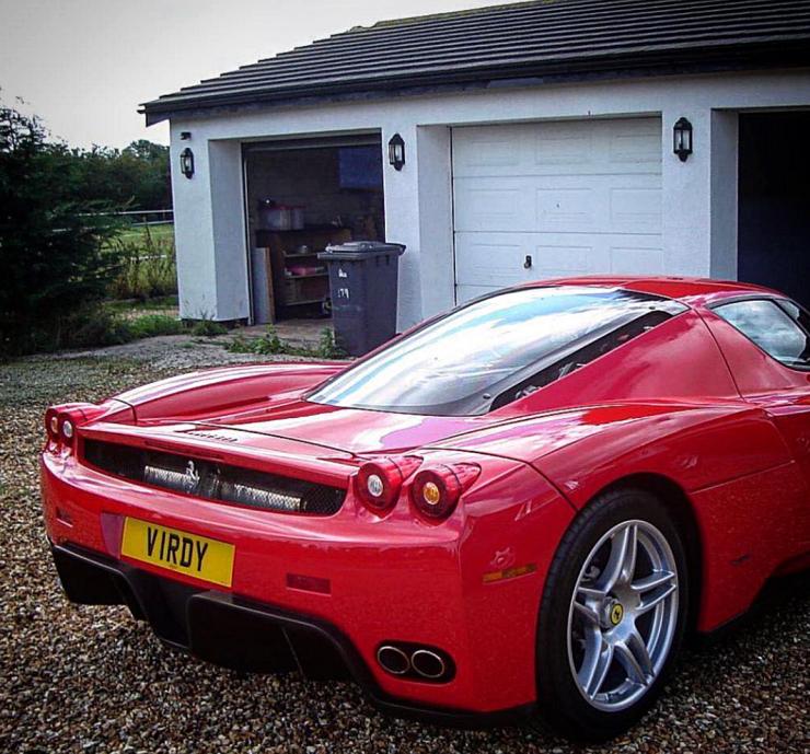 This UK-based Punjabi millionaire owns 2 Bugatti Veyrons, Ferrari Enzo and 5 Rolls Royces