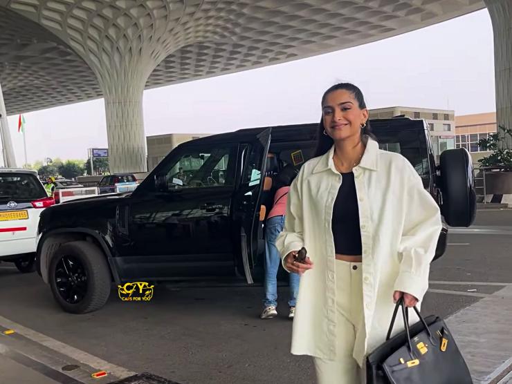 Bollywood actress Sonam Kapoor’s new ride is a Land Rover Defender 110