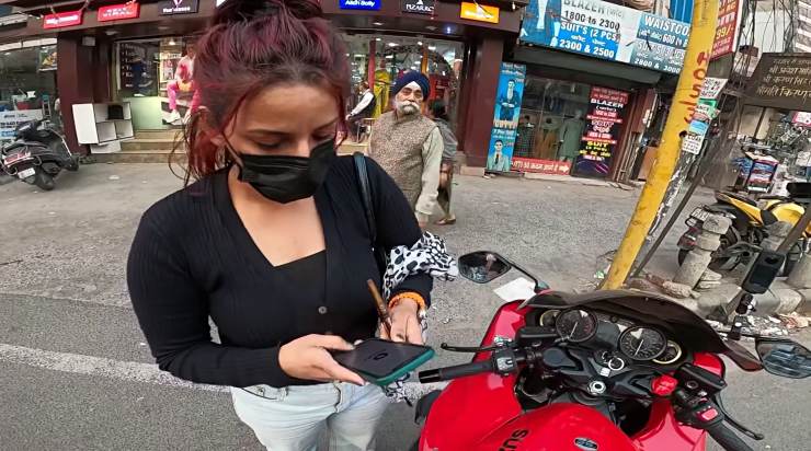 YouTuber pranks girls as a Rapido rider with Suzuki Hayabusa superbike [Video]