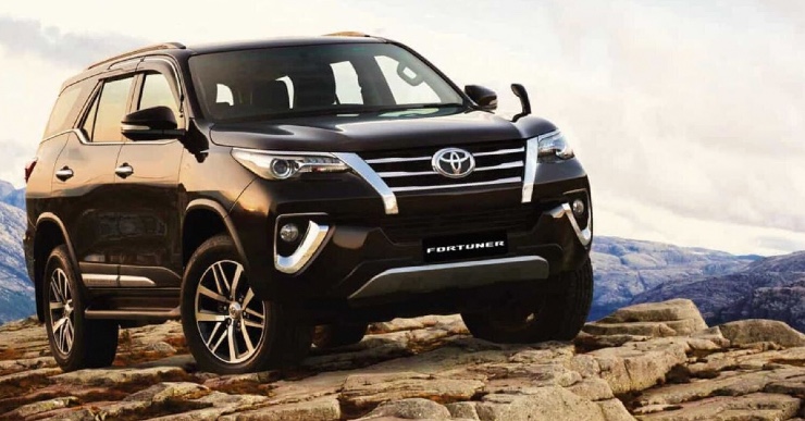 Toyota Fortuner sells more than 5 times its rivals (MG Gloster, Jeep Meridian, Skoda Kodiaq and VW Tiguan) put together