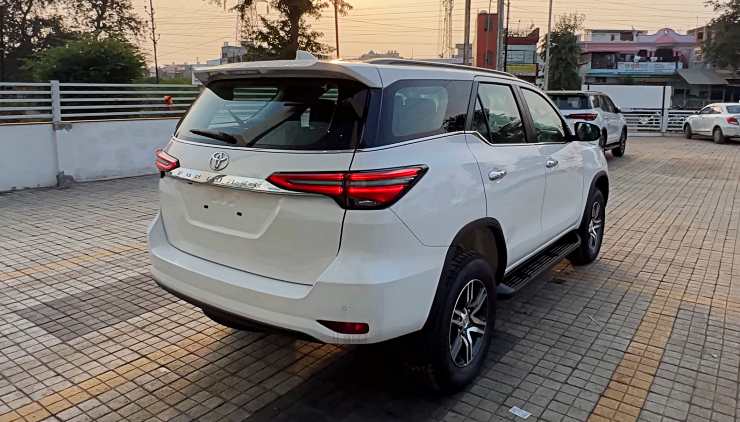 India’s most affordable Fortuner: 2024 Toyota Fortuner luxury SUV in a walkaround video