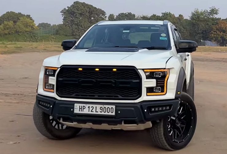 Ford Endeavour Everest conversion front