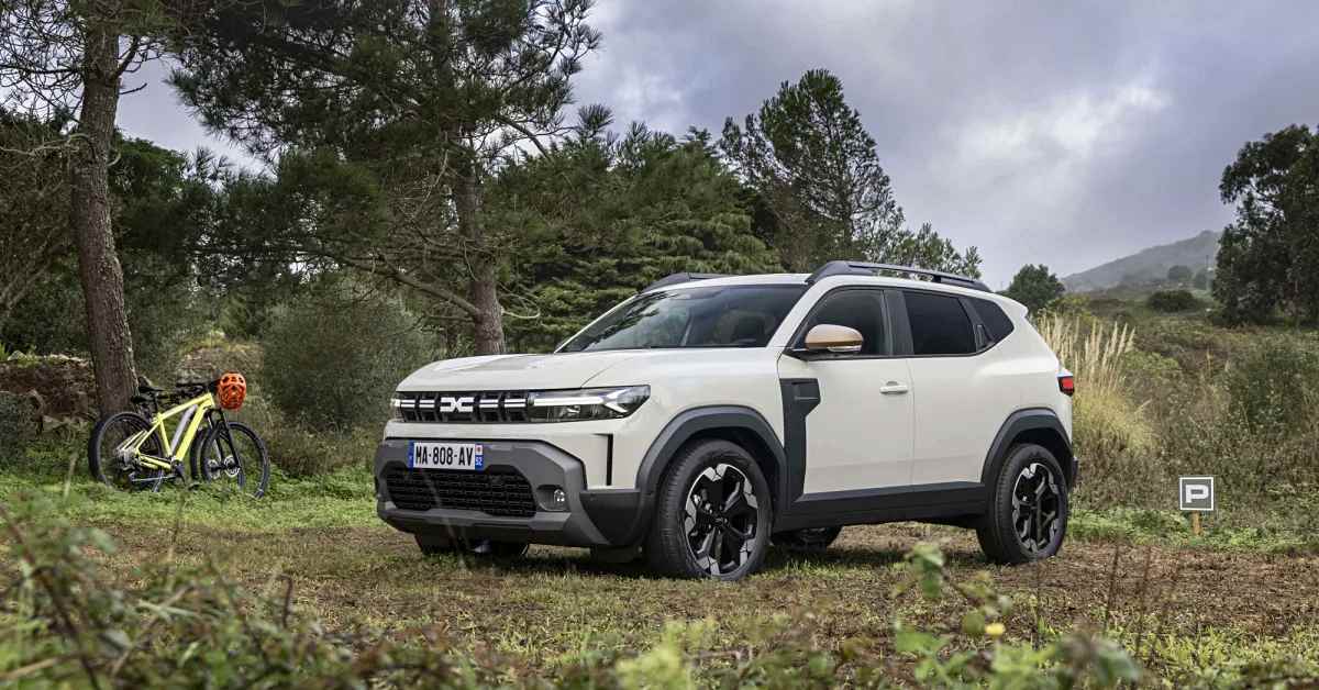 Renault Duster 2025 to come with 5 and 7 seat layout