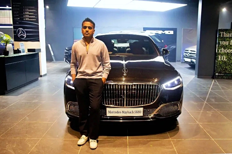 33-year old IIT-ian is India’s youngest Mercedes-Maybach S680 super luxury sedan owner