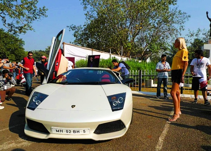 Lamborghini Murcielago supercar that belonged of Amitabh Bachchan found abandoned
