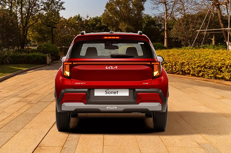 Kia Sonet 2024: Comparing Its Variants Priced Rs 10-15 Lakh for Car Buyers Seeking Value for Money