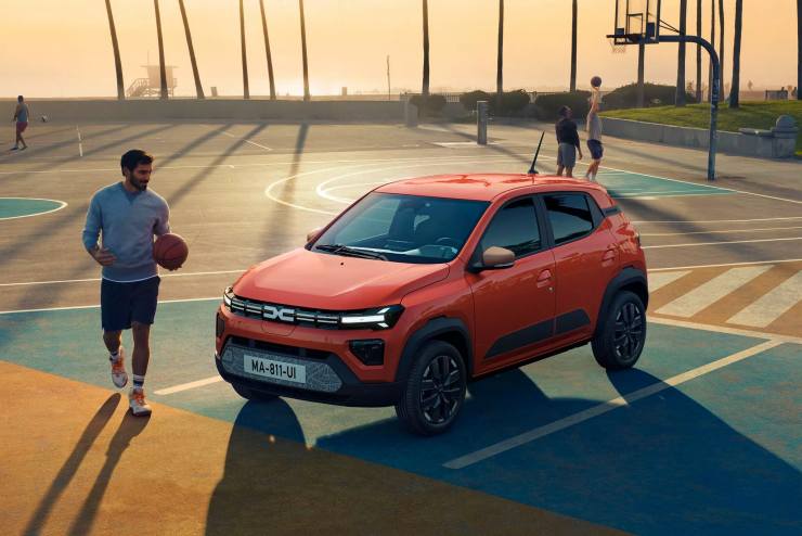 2024 Dacia Spring EV front left