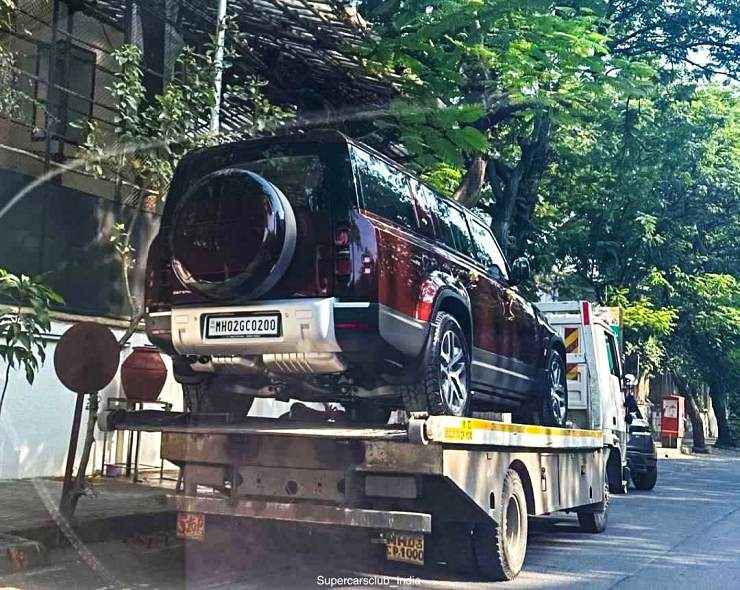 Amitabh Bachchan Land Rover Defender
