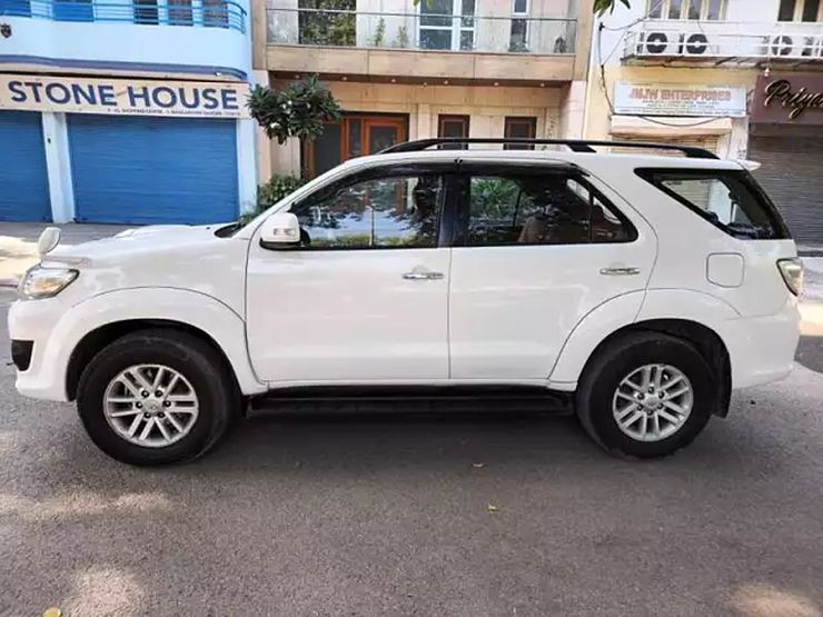 Cheap Delhi Fortuners You Can Buy And Take To Other States
