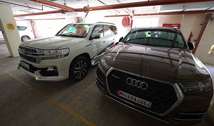 Sidhu Moosewala Land Cruiser LC200